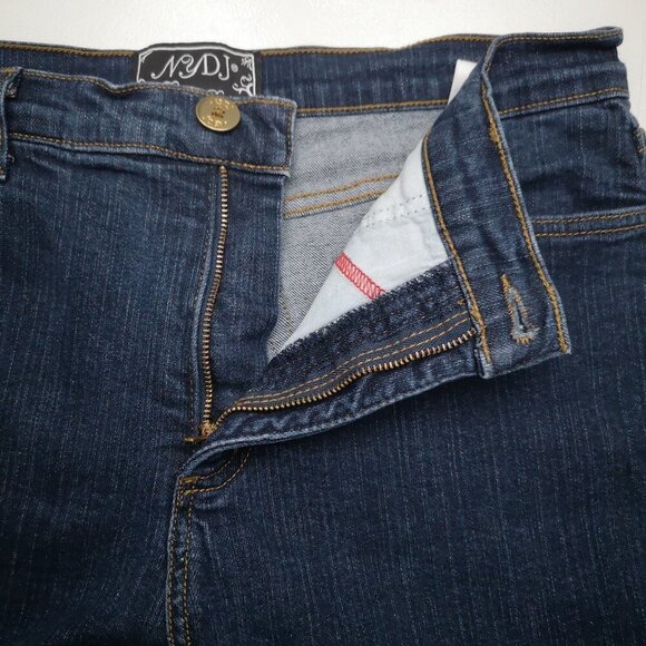 NYDJ Premium Denim Ladies Size 12 Medium Wash Jean Capri Pants - Picture 8 of 13